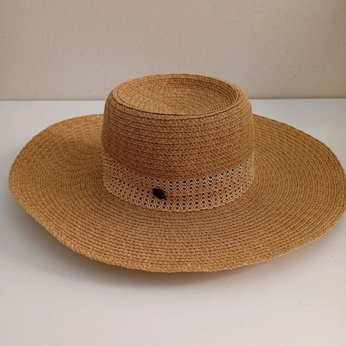 Karfil Hats women's hat like new beige