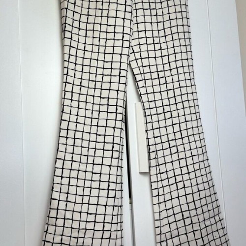 Zara pants size XS high-waisted like new, black and white