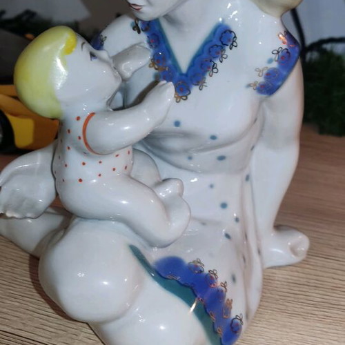 Porcelain figure Mother and Child like new from the Soviet Union