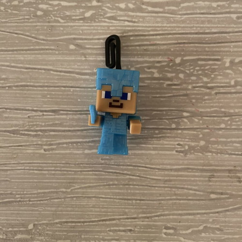 Kinder Minecraft figure like new
