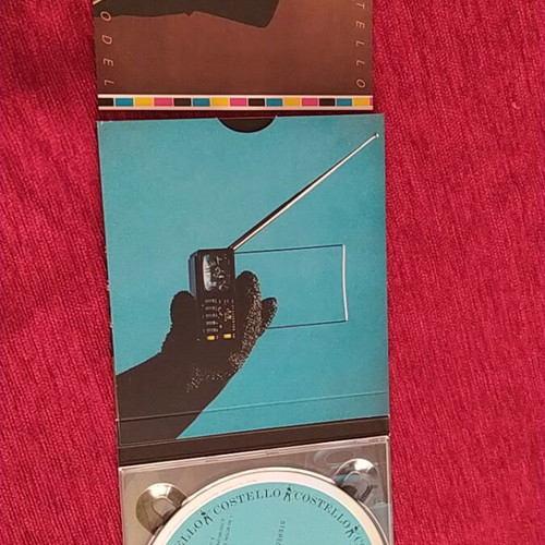 Elvis Costello 4 CD set like new, rock