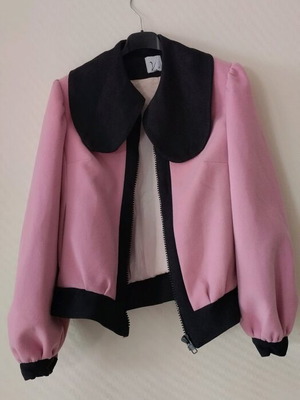 Valtadoros pink jacket medium like new, warm with balloon sleeves