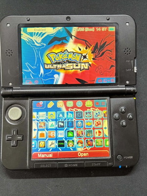 Nintendo 3DS XL like new with stylus, Type C charger cable, 64GB Micro SD