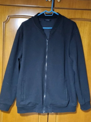 Men's LC Waikiki zip-up cardigan size XL like new, black