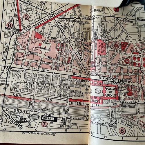 Old collectible Paris travel guide 1946 used, French