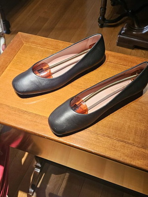 Pretty Ballerinas ballet flats used, black size 40
