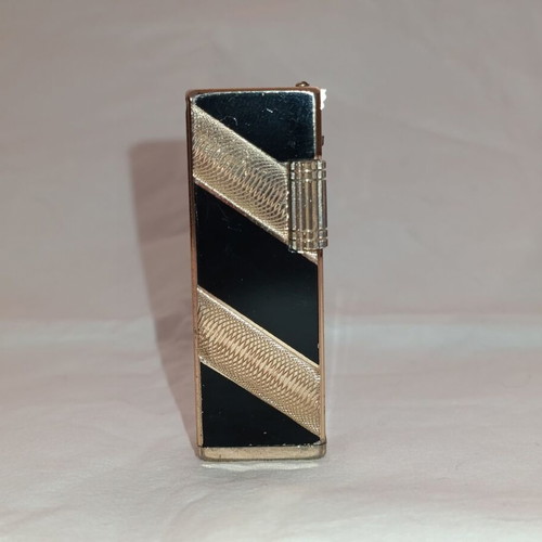 Volcan Lighter Black Lacquer Gold Guilloche used, 1970s design