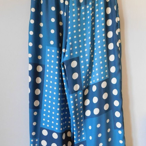Turquoise pants with polka dot design M/L new Wiya
