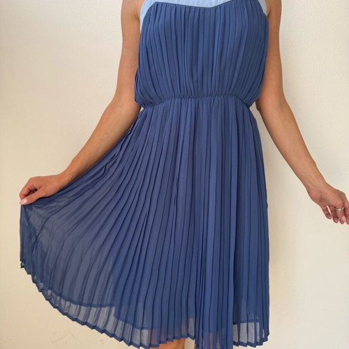 Pleated dress blue like new with elastic waist and straps
