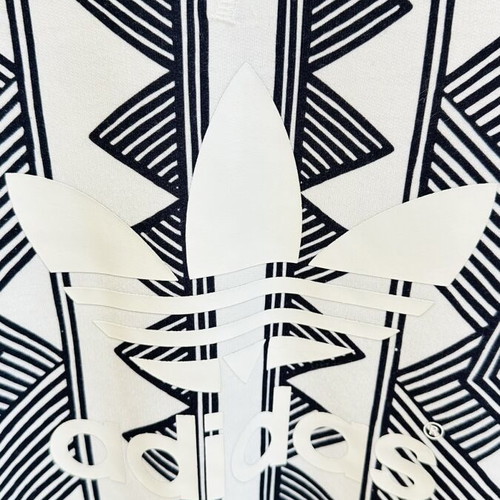 Adidas Originals Graphic Sweatshirt like new, black and white print