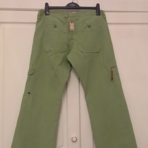 Guess pants like new, green, sizes L and XL