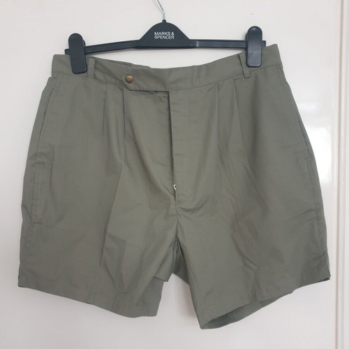 Sutton Place men's shorts khaki new, size 34