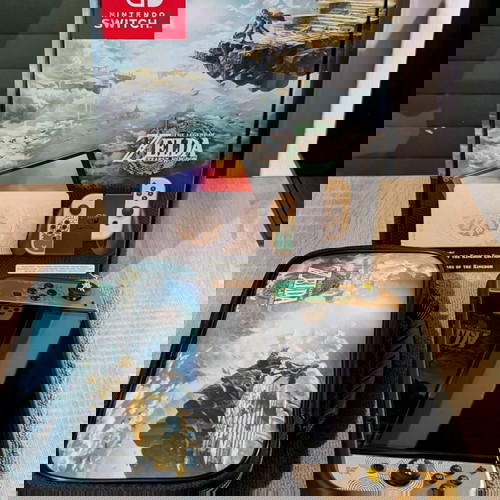 Nintendo Switch OLED Zelda Edition като нов с запечатани аксесоари