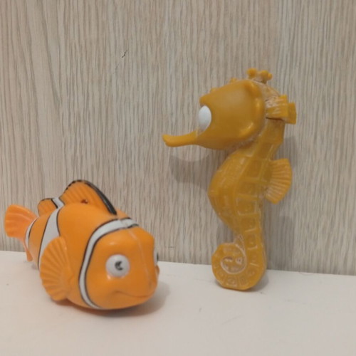 Finding Dory Nemo Figures used, Nemo and Seahorse