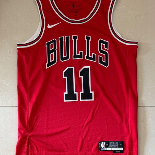 DeMar DeRozan Chicago Bulls jersey, large