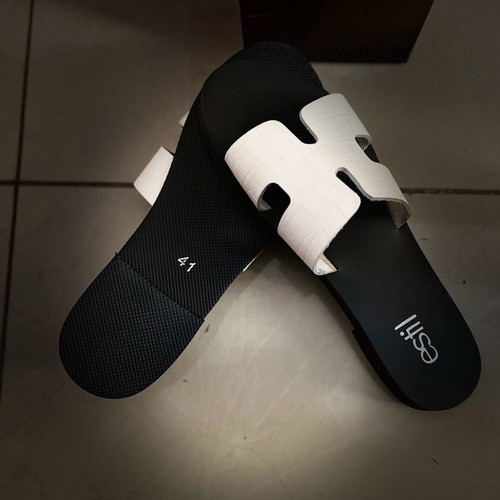 Estil leather sandals new, croco design, size 41, white