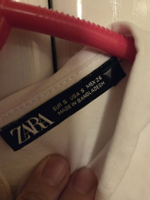 Zara blouse white with collar, small, like new