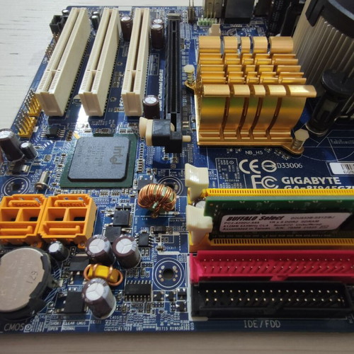Gigabyte Motherboard 8I945GZME-RH like new with Intel Core2 4300 CPU and 512MB Ram