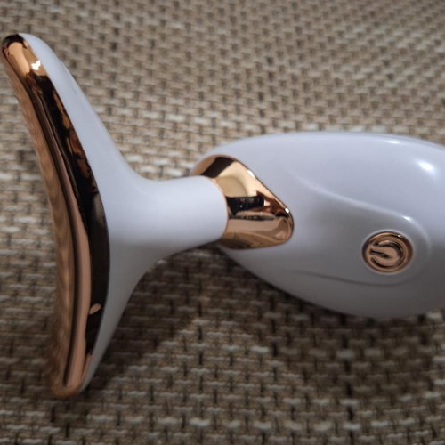 Facial infusion device new, multicolor face and neck massager