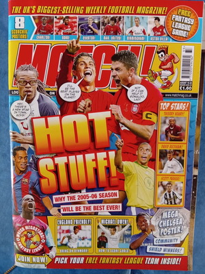 Match Football Magazine issue 16-22/8/2006 like new with Chelsea poster