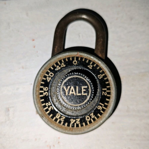 Yale vintage combination padlock used