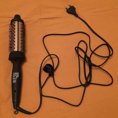 Amika Blowout Babe thermal brush new