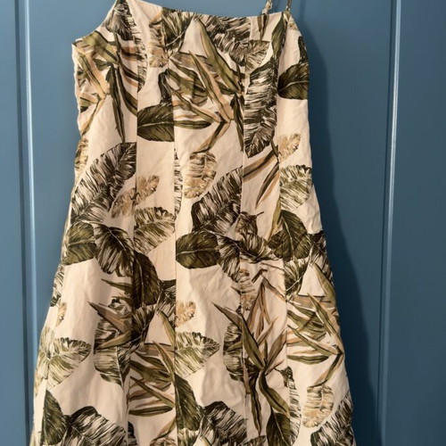 Short dress new with thin straps, colorful, size S