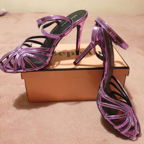 Stephan shoes new, purple metallic color, size 38