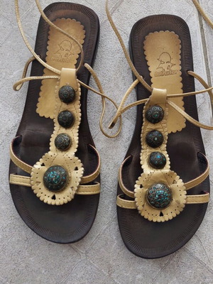 Sandals used no 37 brown with gold straps and decorative stones