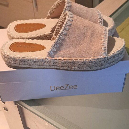Deezee sandals like new, beige, size 37