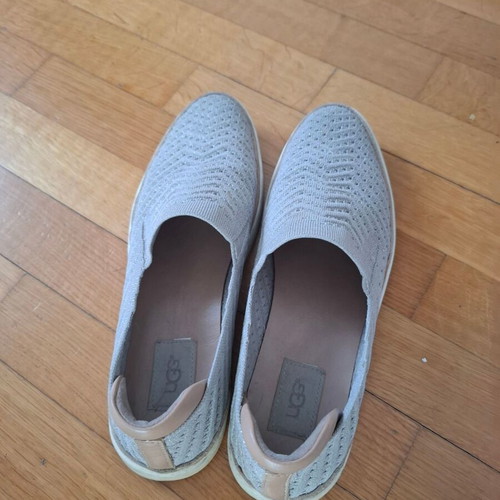 Ugg women's slip-on knit sneakers size 41 light grey