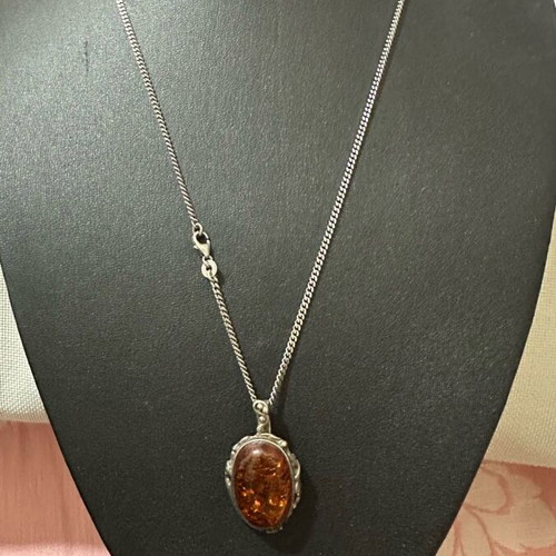 Silver necklace with Baltic amber gemstone like new