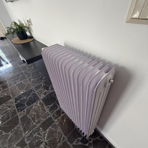 Heating radiators like new, 8 units plus 2 extra, 276 sections total