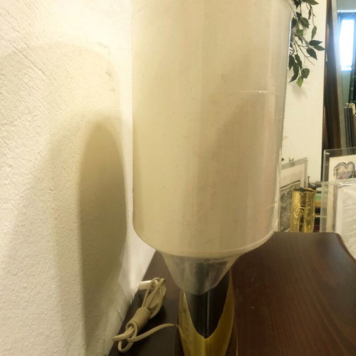 Lamp with elongated base new