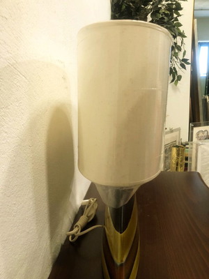Lamp with elongated base new