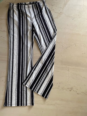 Flared pants new, size XL, elastic like leggings