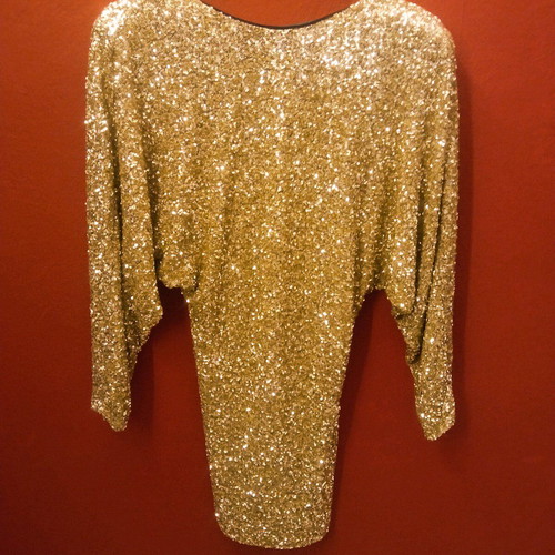 how do people see white and gold in the dress Retori Knitted Lurex Maxi Dress