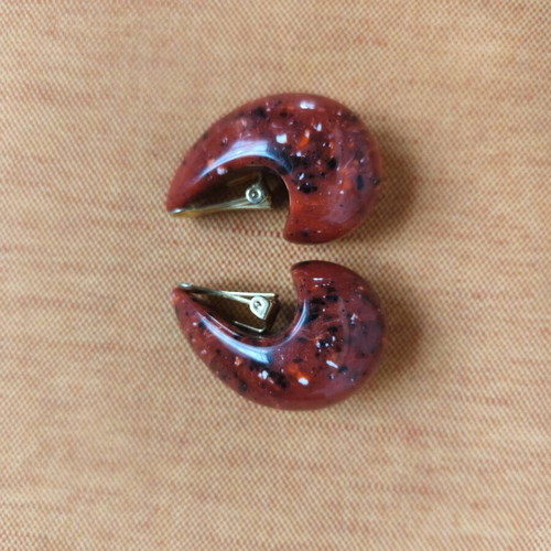 Bordeaux clip-on earrings with stone look like new