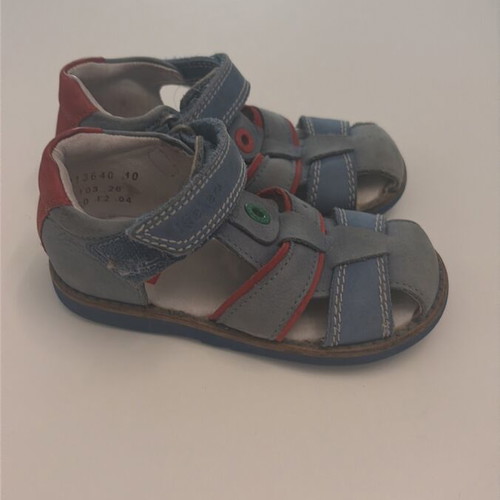 Kickers children's sandals size 20 like new