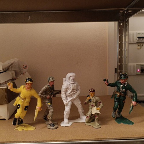 Military and astronaut figures used, set of 37.5