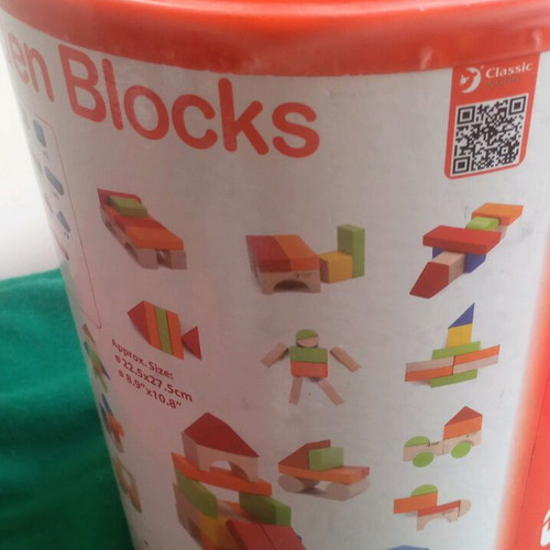 Wooden block toy used, box with 100+ pieces