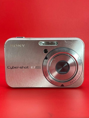 Sony Cyber-shot DSC-N1 digital camera used with screen line