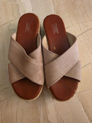 Slippers size 36