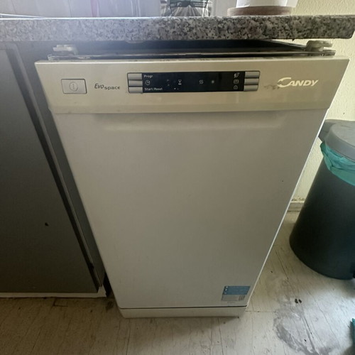 Candy dishwasher white for 10 place settings 45cm like new