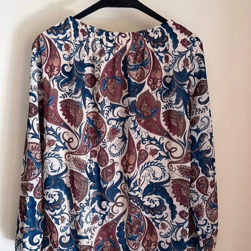 Piazza Italia blouse with pattern and long sleeves like new, multicolor