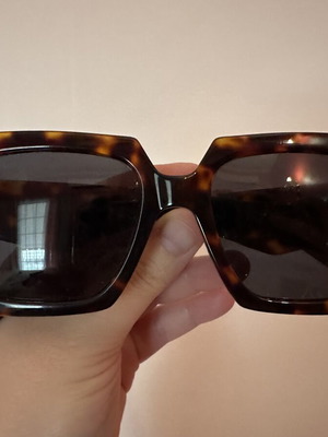 Mati Mati women's sunglasses rectangular tortoiseshell like new