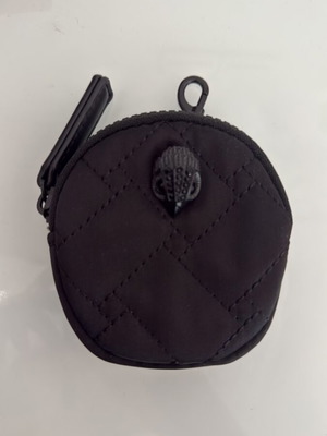 Πορτοφολάκι Kurt Geiger σαν καινούργιο, μαύρο με φερμουάρ