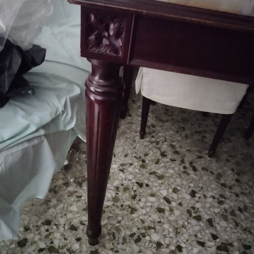 Solid wood dining table like new dark brown