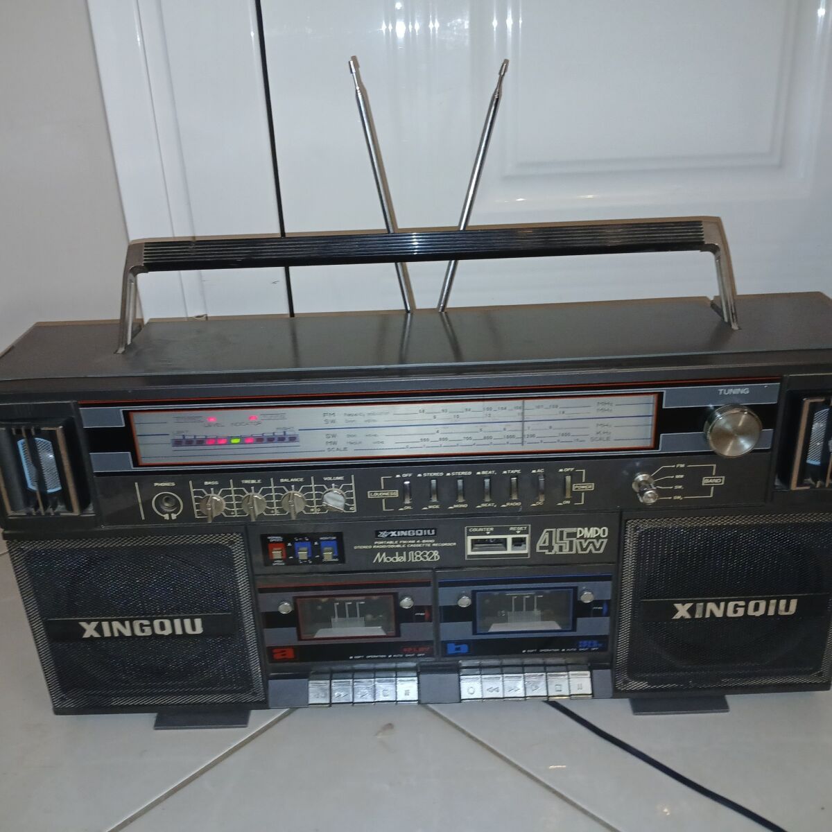 EXPO'85 みどり館 STEREO CASSETTE PLAYER Xingqiu SL 832 radio cassette player - € 90,00 - Vendora.cy