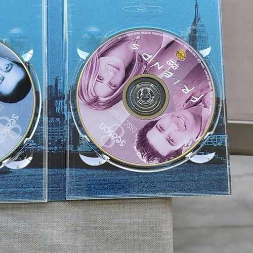 Friends The Complete Series Eight Box Set like new, DVD with subtitles